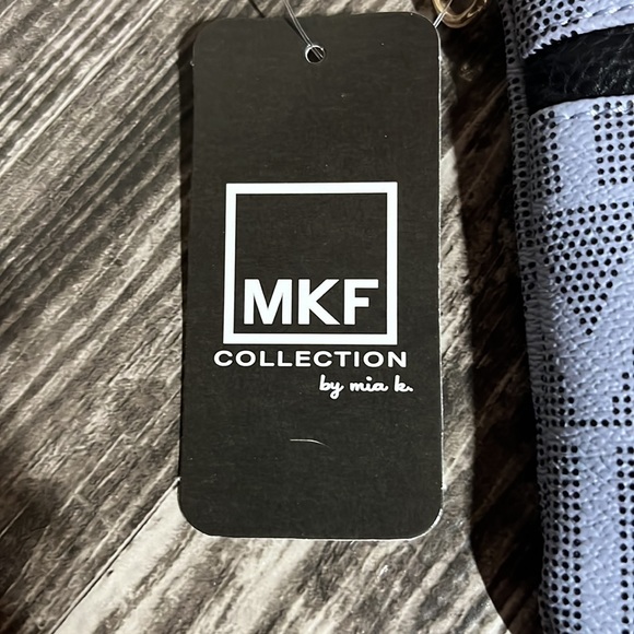 MFK Collection By Mia Convertible Crossbody/Wristlet - Picture 7 of 8